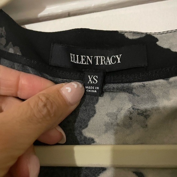 Ellen Tracy Black Floral 3/4 sleeve Top Size X-Small - Picture 7 of 11